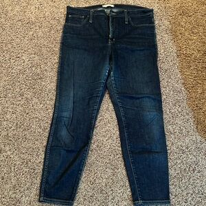 Madewell Women’s cropped jeans; 10” high rise skinny crop; Sz 32 short